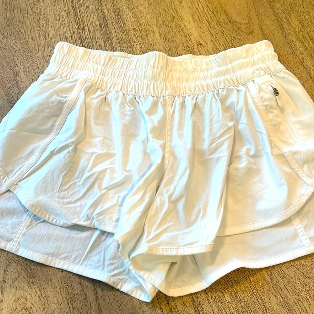 Lululemon Shorts Size 8